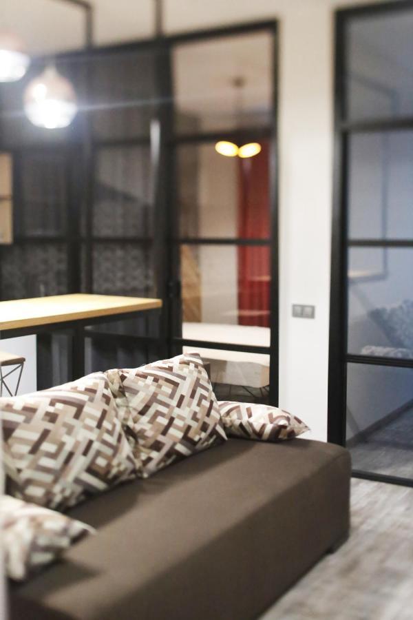 Lion King Lesya Ukrainka Apartment Lviv Exterior photo