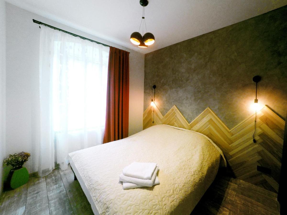 Lion King Lesya Ukrainka Apartment Lviv Exterior photo